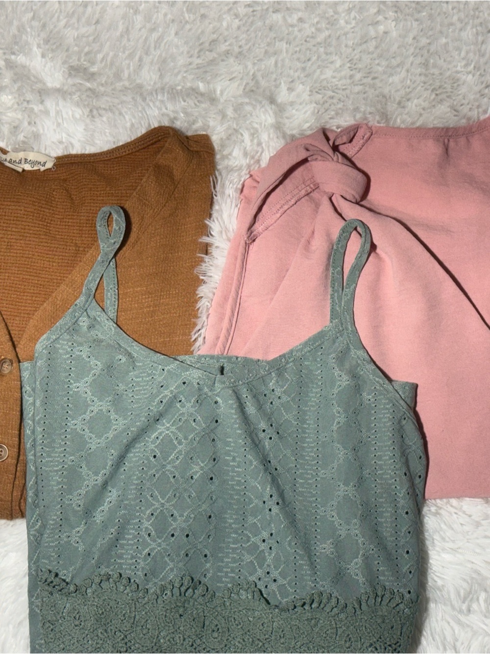 Boho Earth Tone Top Bundle XL | SHEIN + Above & Beyond (3 pcs) - Picture 2 of 12